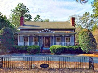 25 McLeod Rd, Pinehurst, NC 28374