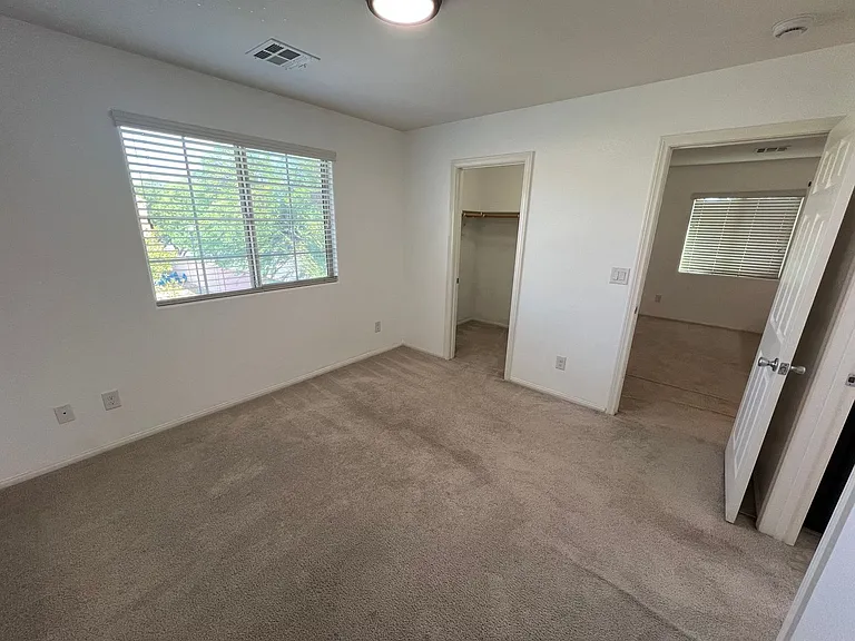 5693 Point Loma Ct — Photo 22