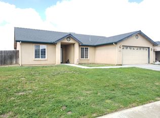 1880 S Kerckhoff Way, Hanford, CA 93230