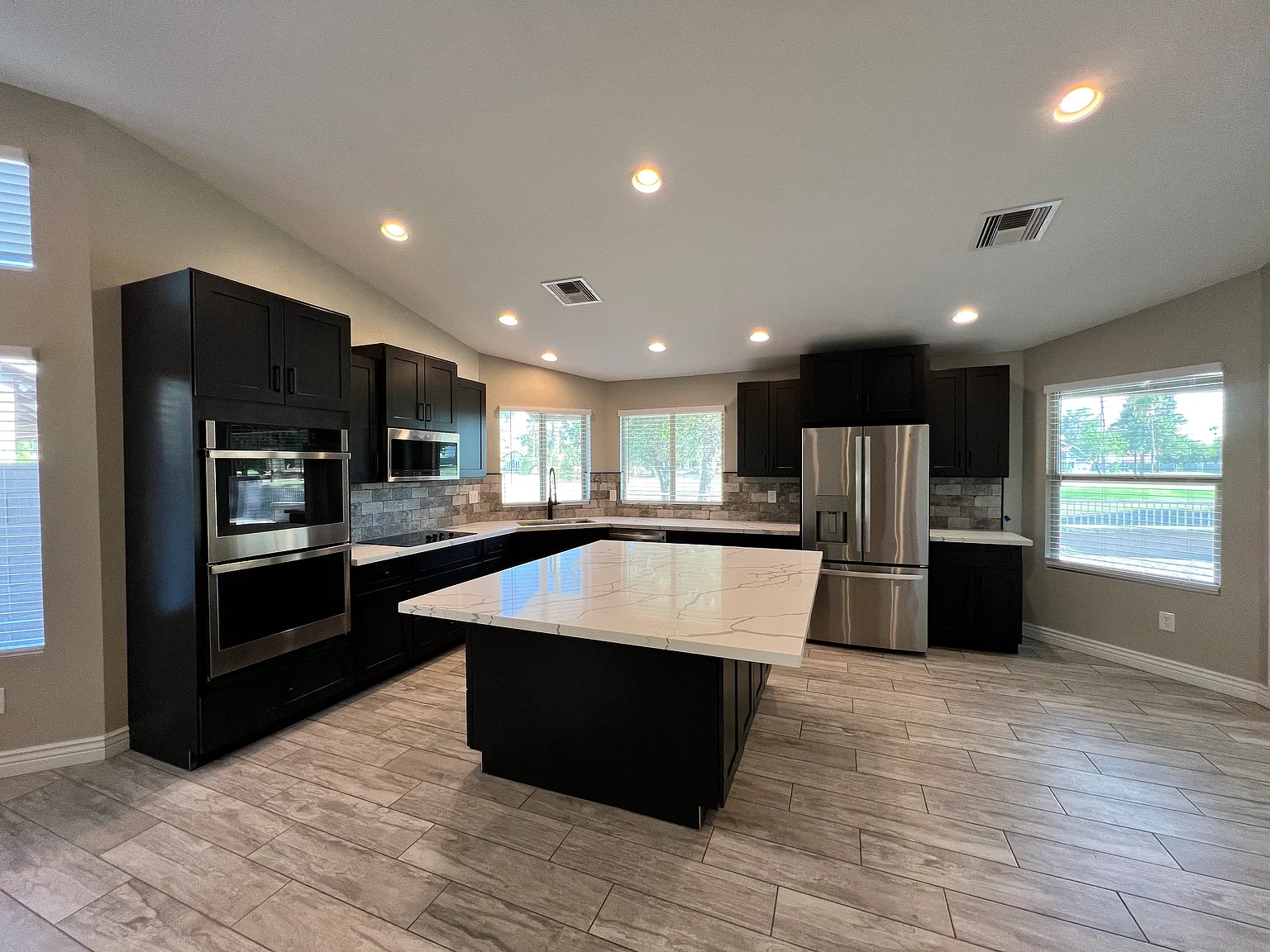 4 bed, 2325 sqft, $3,095 — Photo 1