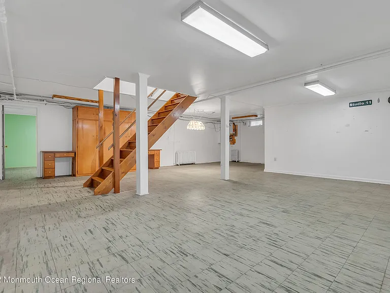 11 Elm Ave — Photo 14