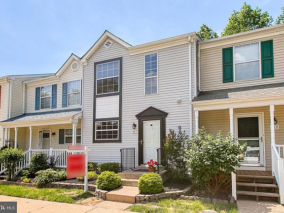 3rd image of 417 Mayfair Pl