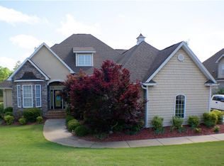 244 Tallyho Dr, Auburn, AL 36832
