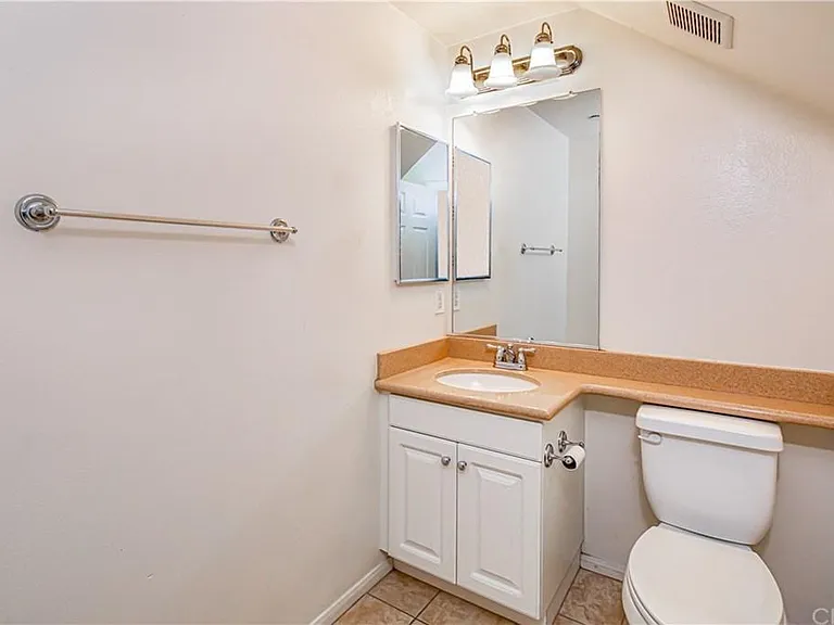 536 N Chardonnay Dr — Photo 7