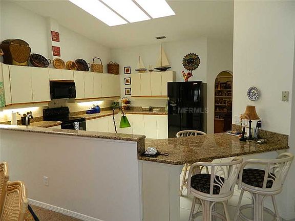5th image of 1780 Deborah Dr APT 1