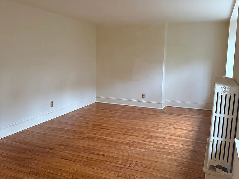 100 E Church St #7 — Photo 8