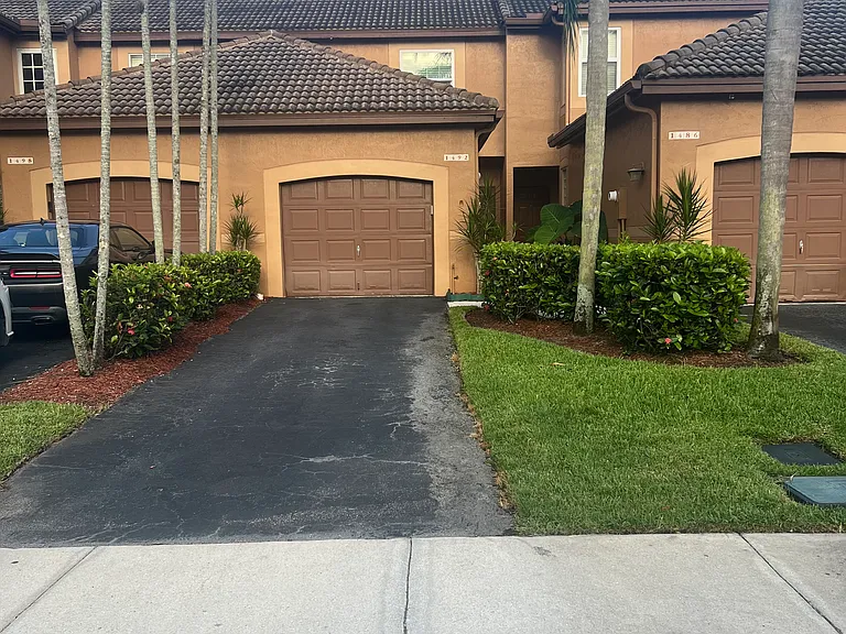 1492 Veracruz Ln #4 — Photo 2