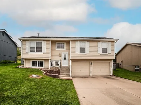 1869 Gates Dr W, Platte City, MO 64079