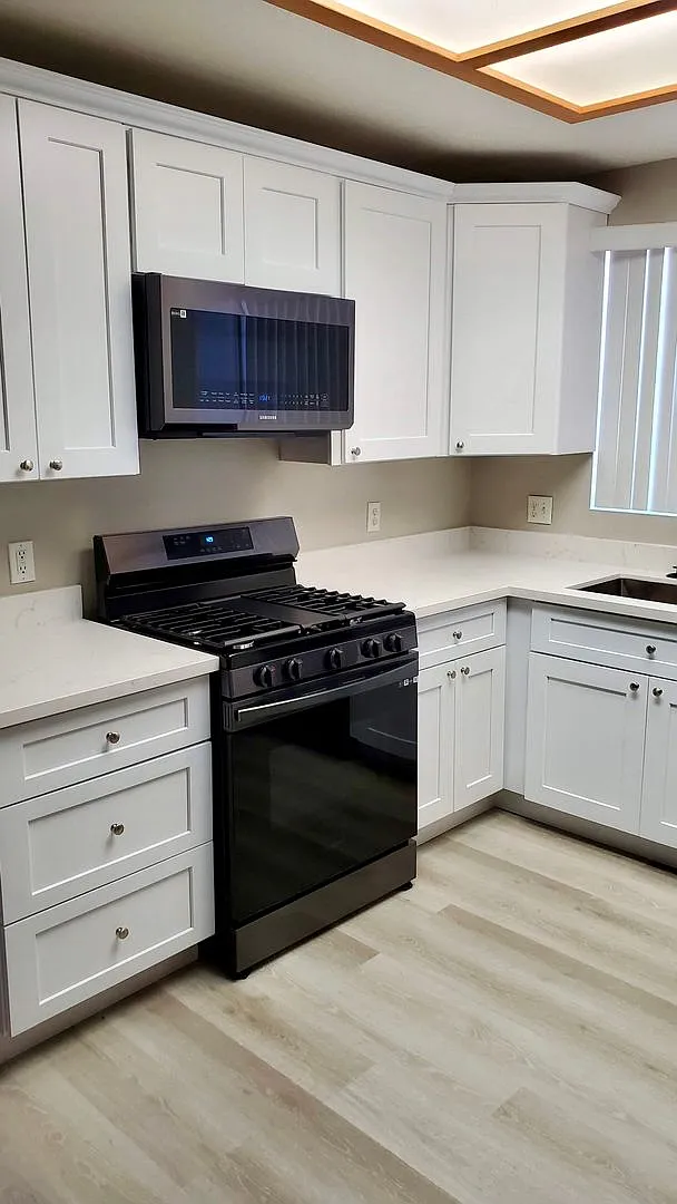 2 Bedroom 2 Bath Lower Lever Henderson Condo-Sunridge Heights — Photo 3