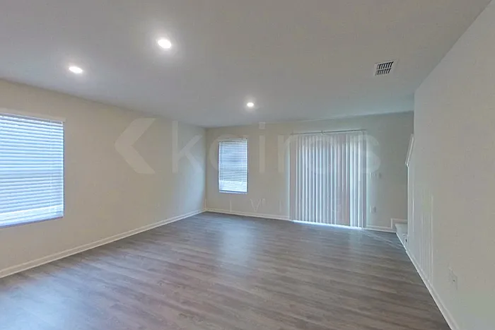 3 bed, 2.5 bath, 1648 sqft, $1,675 — Photo 2