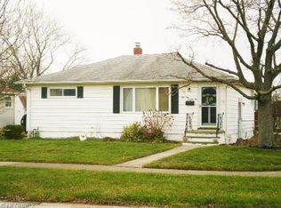 5972 Westbrook Dr, Brookpark, OH 44142