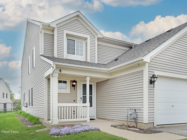 4 Crimson Ct, Lake In The Hills, IL 60156