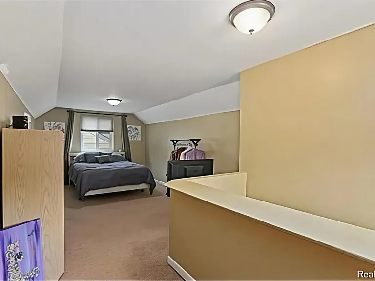Bedroom 3 (second floor/bungalow, top of the stairs)

*Please note: Home is rented unfurnished*