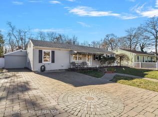 406 Middle Ln, Howell, NJ 07731
