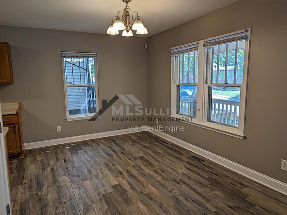3rd image of 608 N Maple St