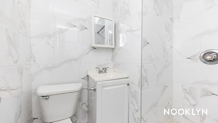 Rented by Nooklyn NYC LLC | media 11