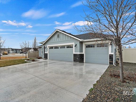 4th image of 2630 E Night Rider Dr