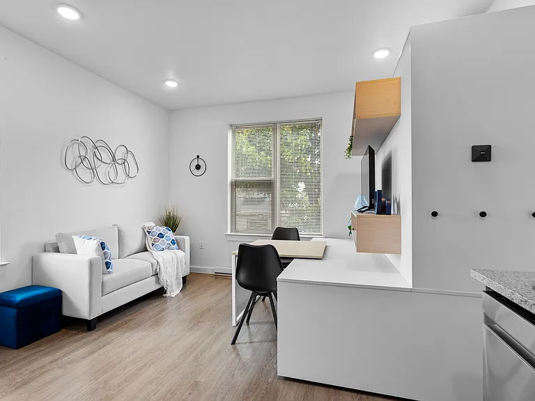 CoHo - 312 West Terrell — Photo 19