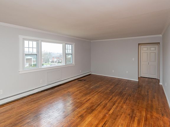 3rd image of 136 N Chestnut St APT 11C