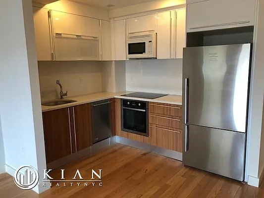 Rented by Kian Realty | media 14