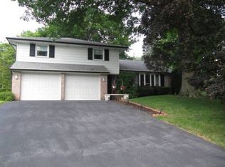 82 Barre Dr, Lancaster, PA