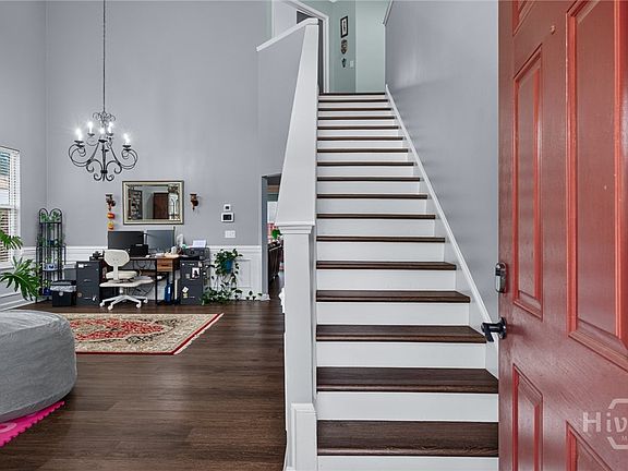 3rd image of 394 Stonebridge Circle