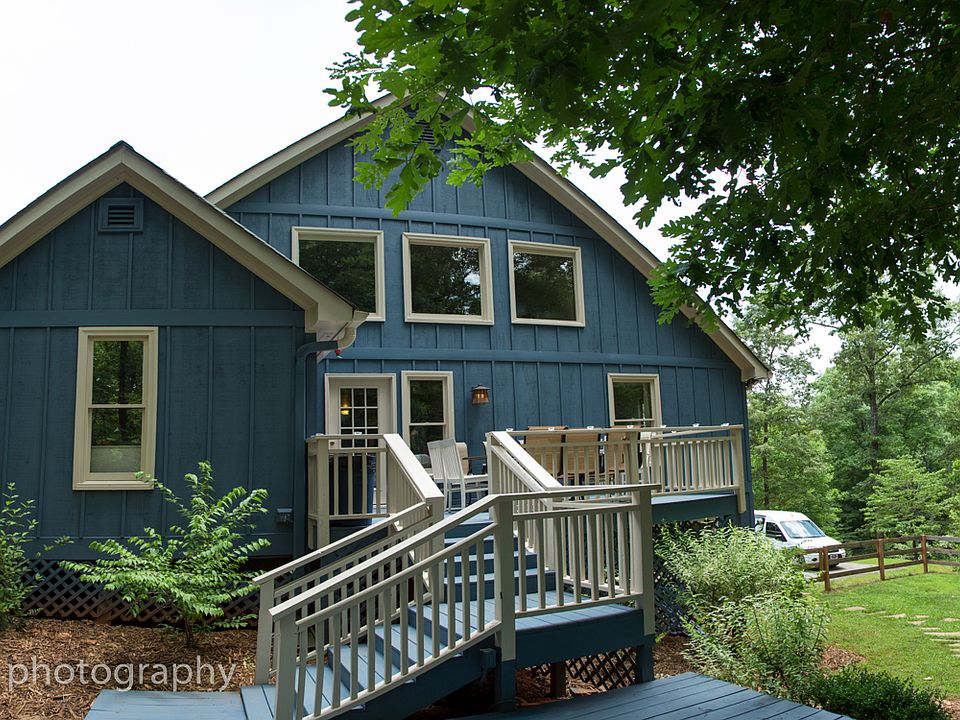 1st image of 656 High Shoals Dr