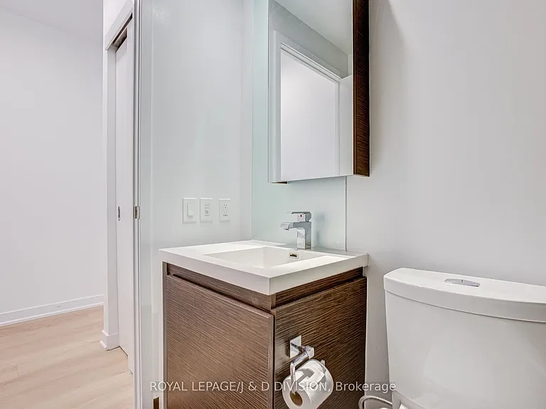 1030 King St W #435 — Photo 28