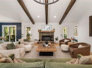 911 Quail Cove Dr, Jasper, GA 30143