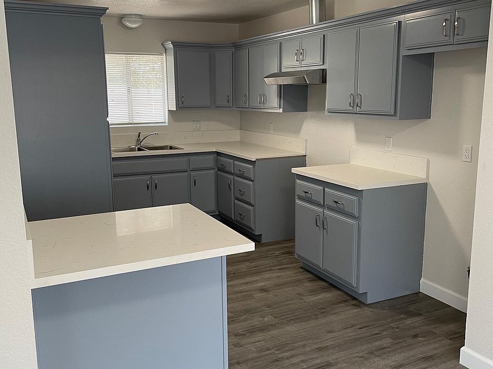 Newly remodeled kitchen with quartz countertops