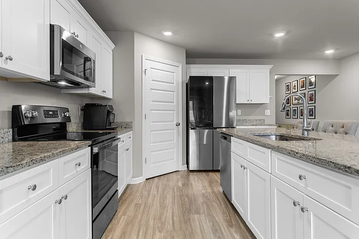 8588 Palmetto Dr — Photo 13