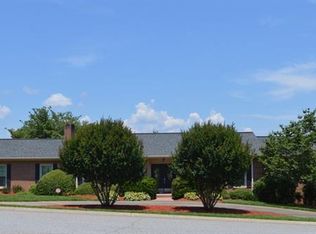 9 Leisure Ln, Granite Falls, NC 28630