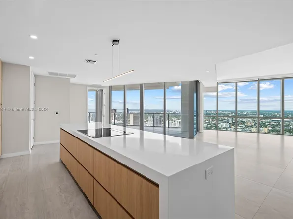 851 NE 1st Ave #Penthouse 5412, Miami, FL 33132