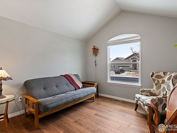 5th image of 480 Boxwood Dr