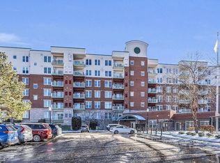 36 Village Rd APT 307, Middleton, MA 01949