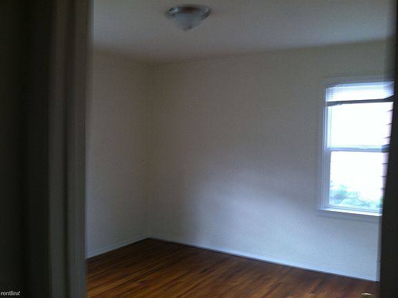 Fife St 024