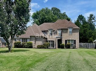 7450 Shadow Run Ln, Arlington, TN 38002