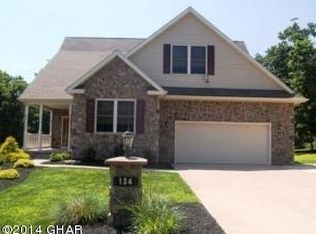 137 Turnberry Ln, Hazle Township, PA 18202