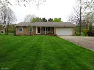 2022 Greencrest Dr, Uniontown, OH 44685