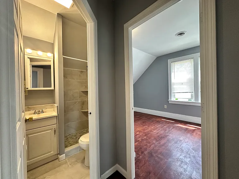 214 Pleasant St #3 — Photo 9