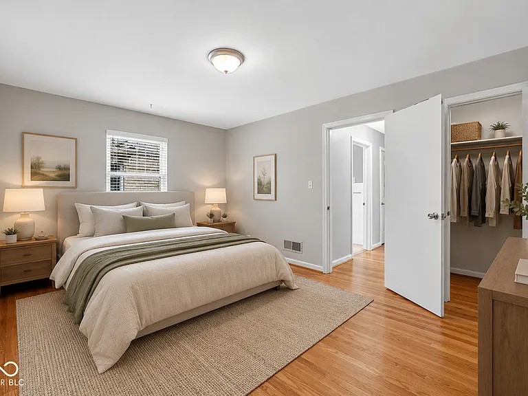 1420 Kessler Boulevard East Dr — Photo 6