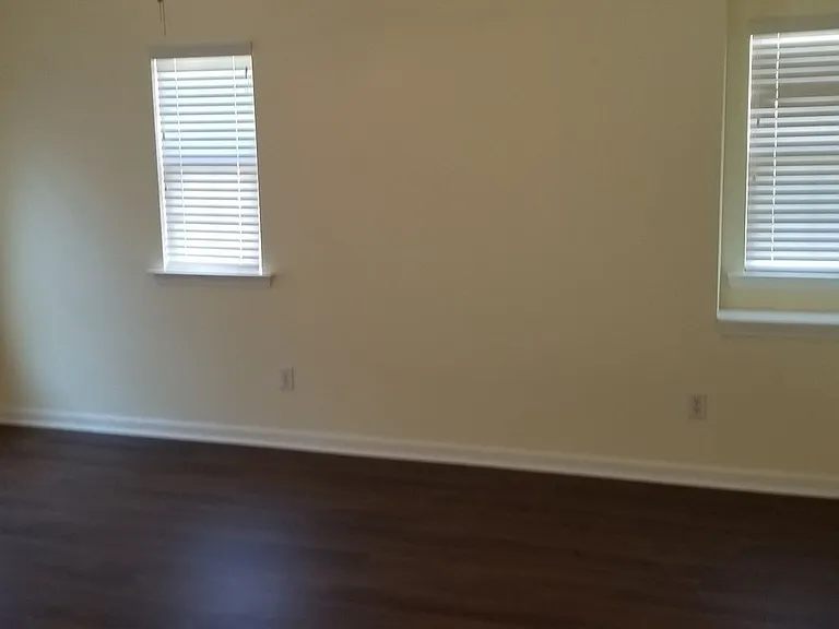 2761 Groovers Lake Point — Photo 17