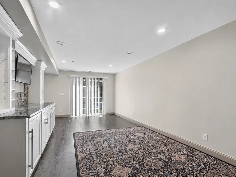 209 Blue Heron Dr — Photo 21