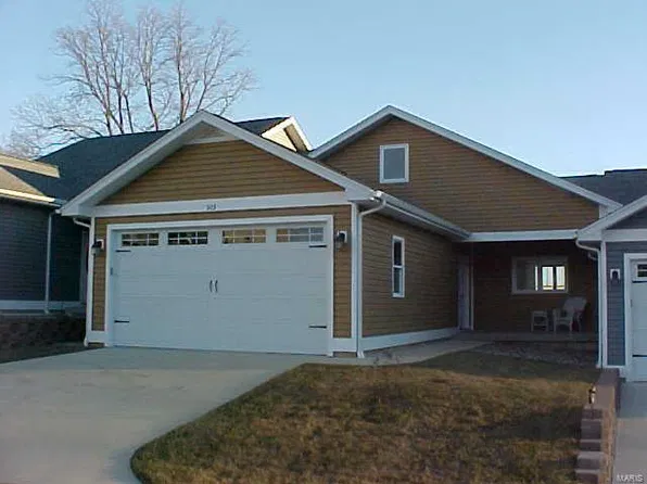 303 Mooring Pl #27, Grafton, IL 62037