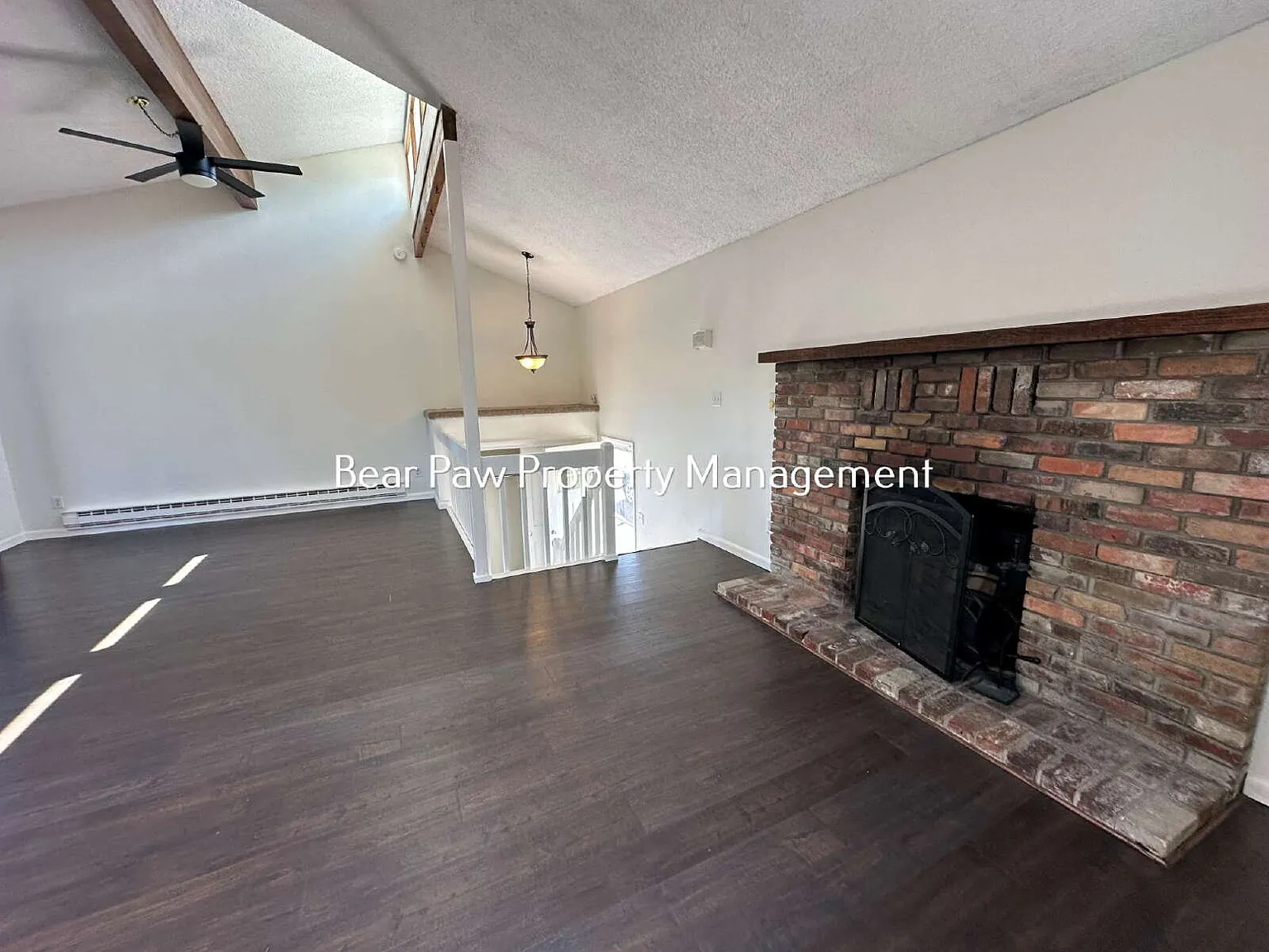 2 bed, 1.0 bath, 1114 sqft, $2,100 — Photo 3