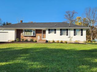 11 Williams Rd, Kendall Park, NJ 08824