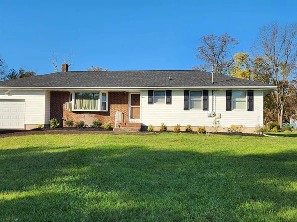 11 Williams Rd, Kendall Park, NJ 08824