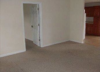 3rd image of 103 Cottonwood Dr