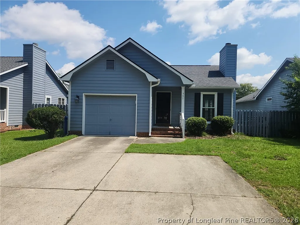 3 bed, 2.0 bath, 1262 sqft, $1,500 — Photo 1