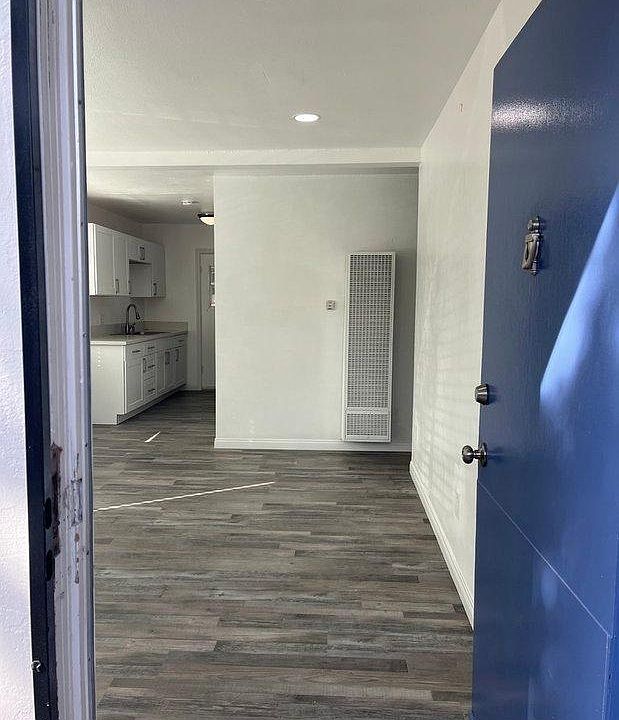 1st image of 416 University Pl